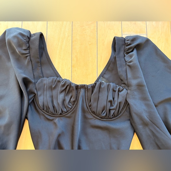 Jagger & Stone The Liv Mini Dress - Picture 7 of 9